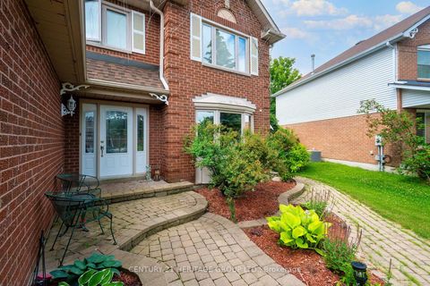 Photo 2 at 55 Chartwell Crescent, Keswick North, Georgina
