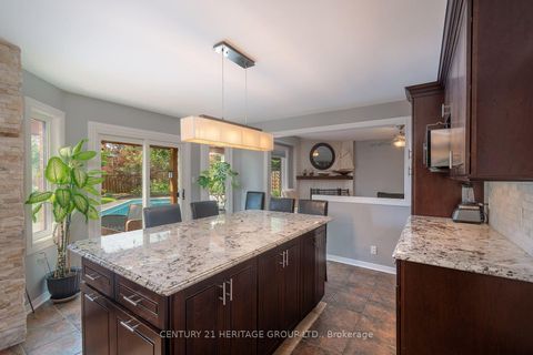 Photo 8 at 55 Chartwell Crescent, Keswick North, Georgina