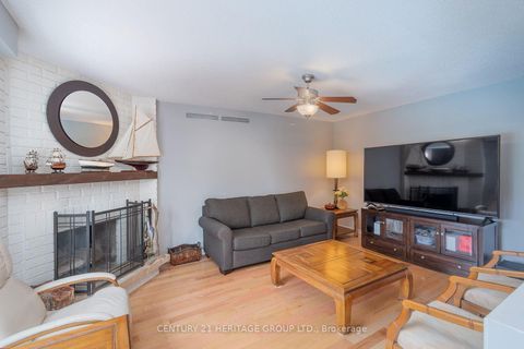 Photo 11 at 55 Chartwell Crescent, Keswick North, Georgina