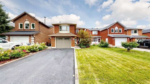 Photo 1 at 160 Marlott Road, Maple, Vaughan