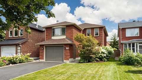 Photo 5 at 160 Marlott Road, Maple, Vaughan