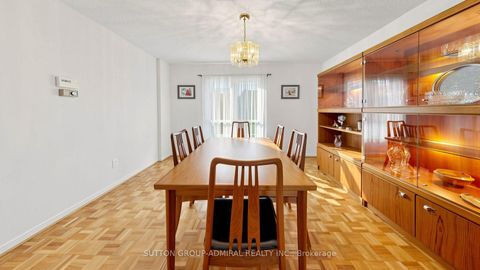 Photo 11 at 160 Marlott Road, Maple, Vaughan