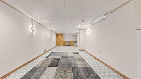 Photo 34 at 160 Marlott Road, Maple, Vaughan