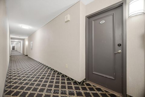 Photo 4 at 902 - 15 La Rose Avenue, Humber Heights, Toronto
