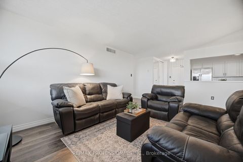 Photo 16 at 902 - 15 La Rose Avenue, Humber Heights, Toronto