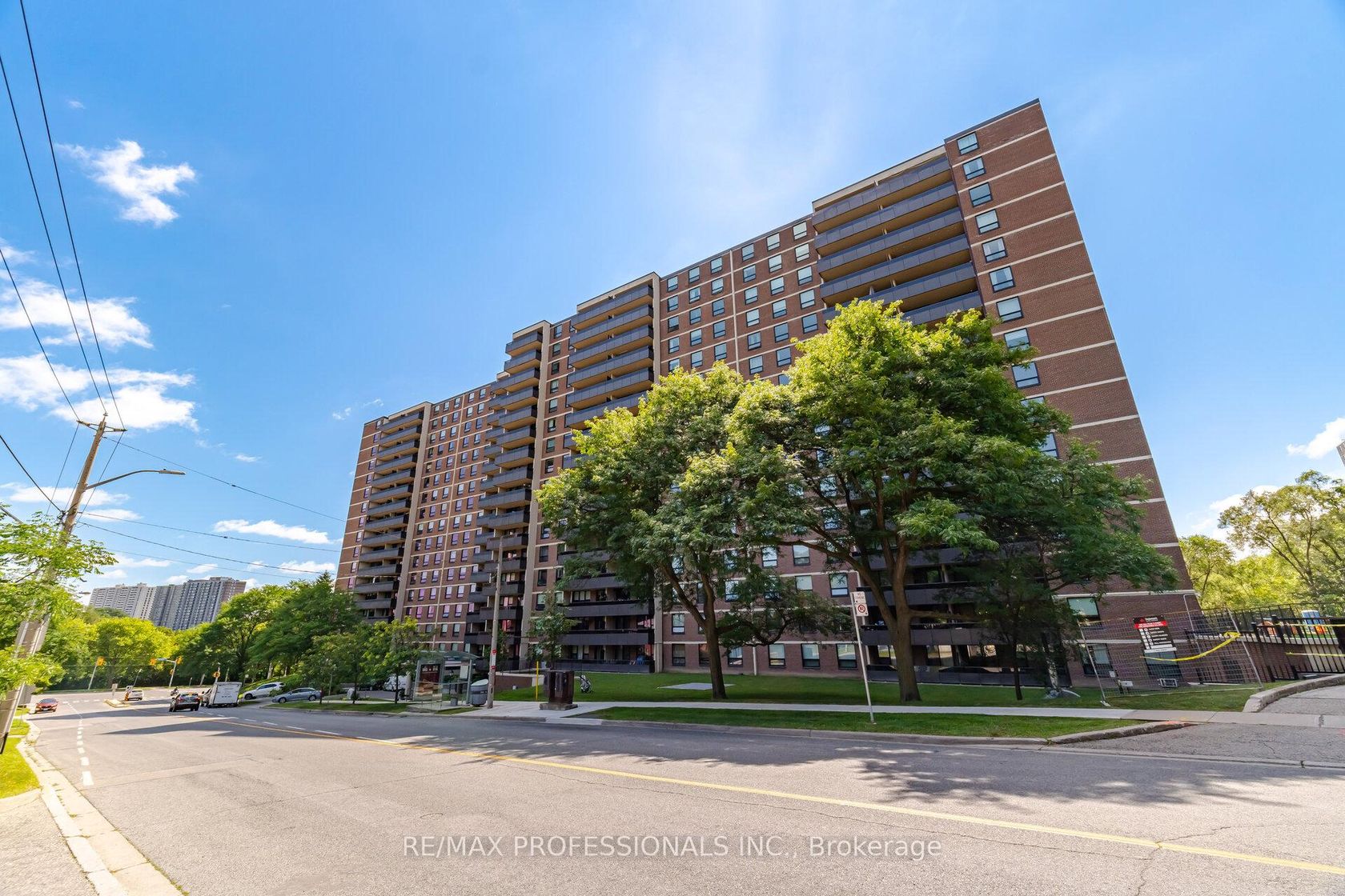 902 - 15 La Rose Avenue, Humber Heights, Toronto 
