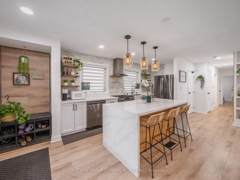 Photo 5 at 65 Woodbury Road, City Centre West, Toronto