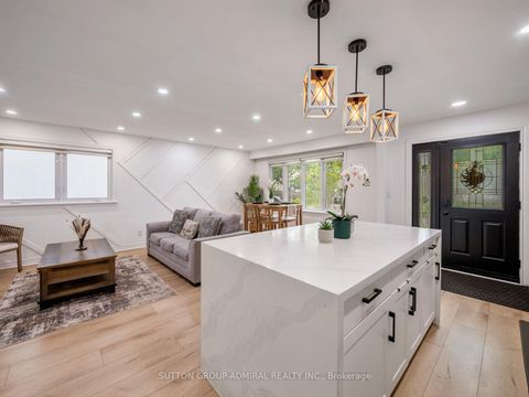 Photo 10 at 65 Woodbury Road, City Centre West, Toronto