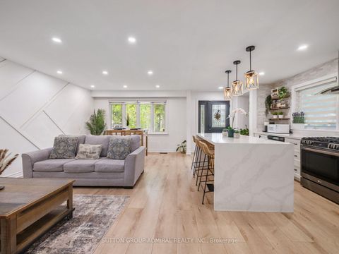 Photo 11 at 65 Woodbury Road, City Centre West, Toronto