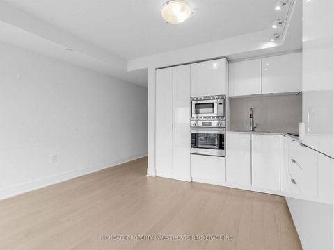 Photo 7 at 2711 - 955 Bay Street, Bay Street Corridor, Toronto