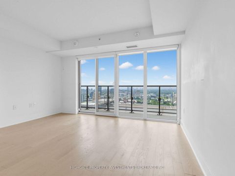 Photo 11 at 2711 - 955 Bay Street, Bay Street Corridor, Toronto