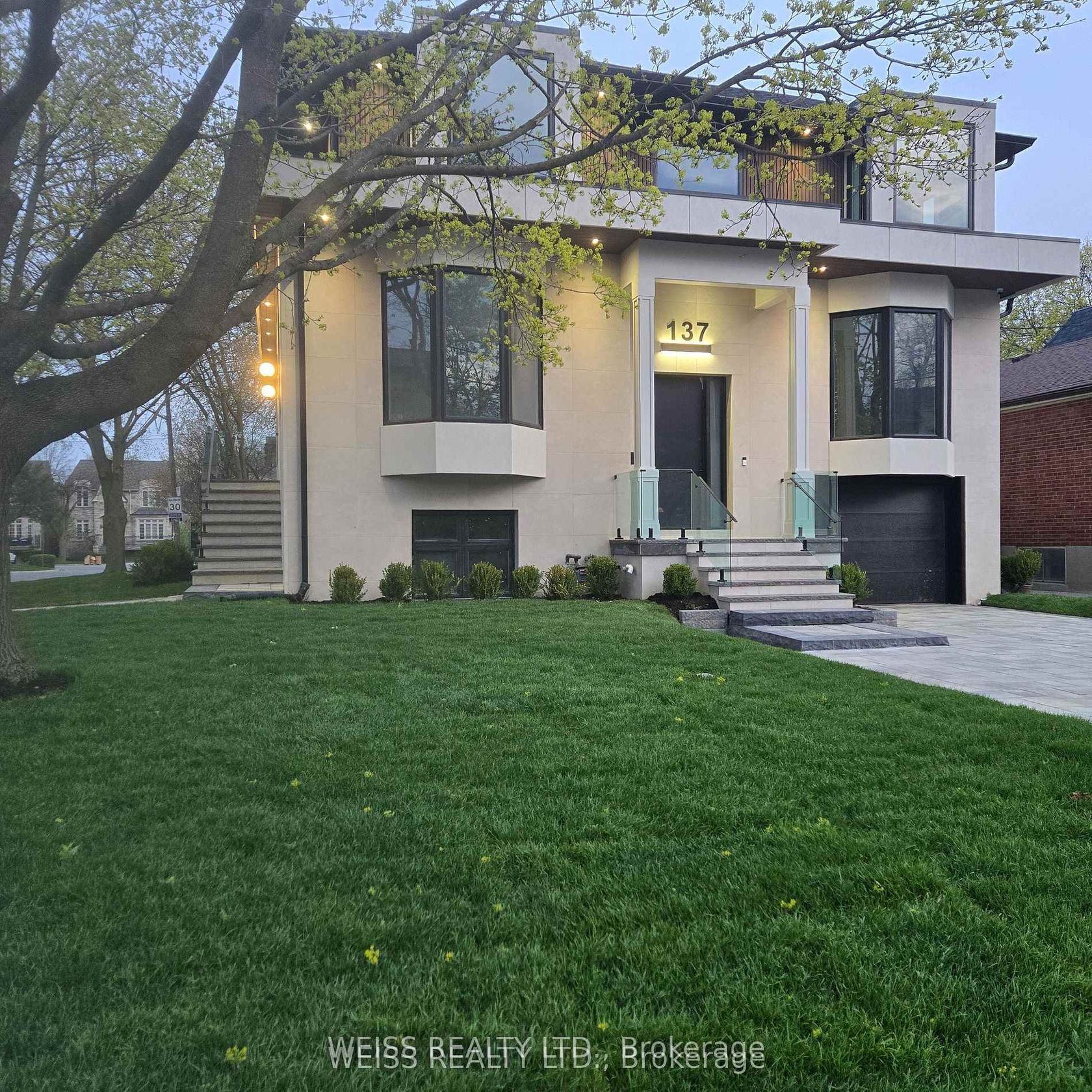 137 Bannockburn Avenue, Nortown, Toronto 