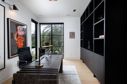 Photo 3 at 7 Appleby Court, City Centre West, Toronto