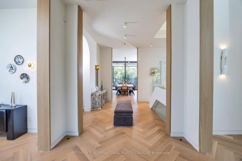 Photo 5 at 7 Appleby Court, City Centre West, Toronto