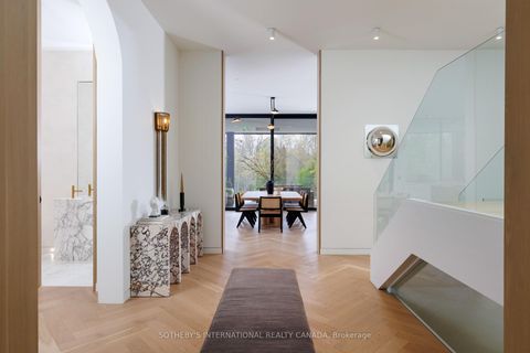Photo 6 at 7 Appleby Court, City Centre West, Toronto