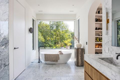 Photo 24 at 7 Appleby Court, City Centre West, Toronto