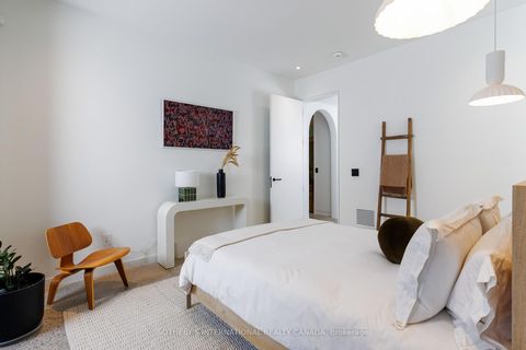 Photo 34 at 7 Appleby Court, City Centre West, Toronto