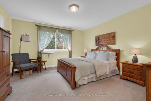 Photo 6 at 43 Nicklaus Drive, East Bayfield, Barrie