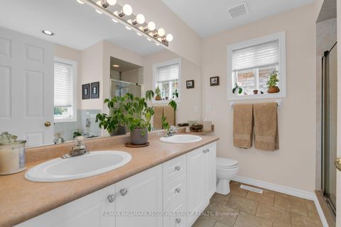 Photo 7 at 43 Nicklaus Drive, East Bayfield, Barrie