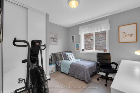 Photo 9 at 43 Nicklaus Drive, East Bayfield, Barrie