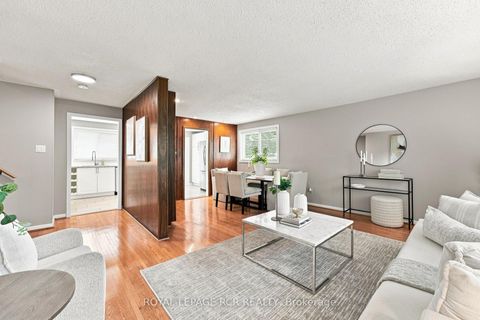 Photo 10 at 101 Hill Drive, Aurora Heights, Aurora