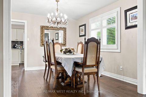 Photo 7 at 414 Belview Avenue, East Woodbridge, Vaughan