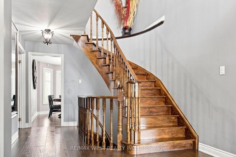Photo 9 at 414 Belview Avenue, East Woodbridge, Vaughan