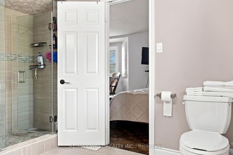 Photo 12 at 414 Belview Avenue, East Woodbridge, Vaughan