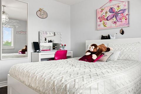 Photo 18 at 414 Belview Avenue, East Woodbridge, Vaughan