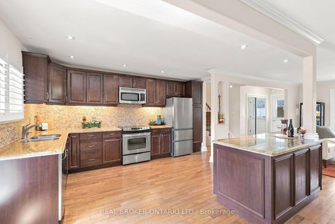 Photo 6 at 169 Kennard Avenue, Bathurst Manor, Toronto