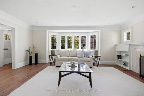 Photo 1 at 102 Ridge Drive, Moore Park, Toronto