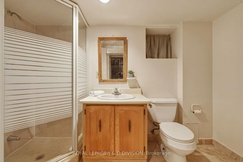 Photo 32 at 102 Ridge Drive, Moore Park, Toronto
