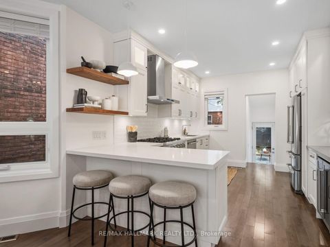 Photo 11 at 189 Greenwood Avenue, Coxwell, Toronto