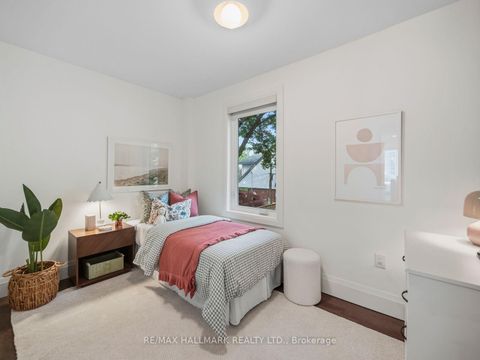 Photo 20 at 189 Greenwood Avenue, Coxwell, Toronto