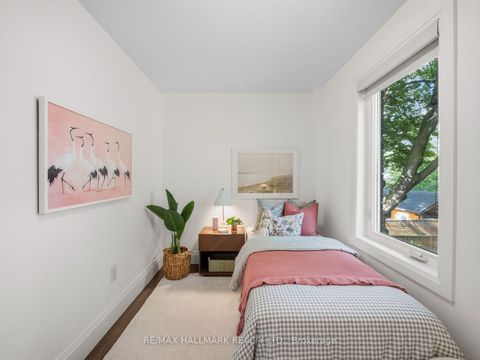 Photo 21 at 189 Greenwood Avenue, Coxwell, Toronto