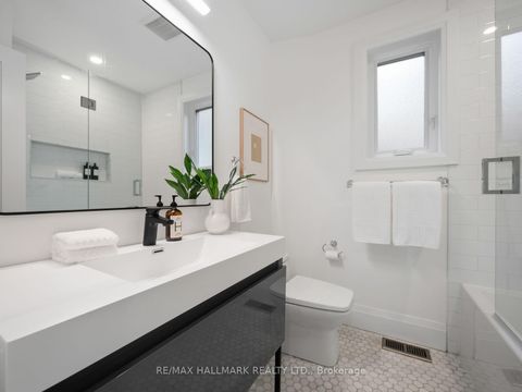 Photo 31 at 189 Greenwood Avenue, Coxwell, Toronto