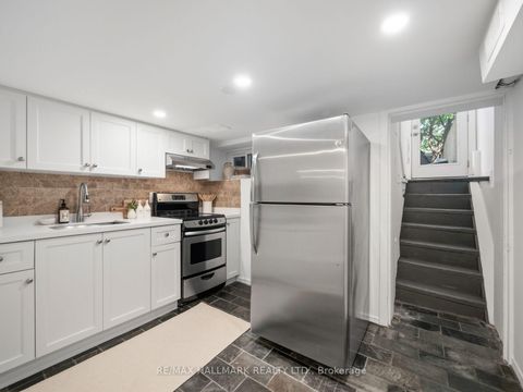 Photo 34 at 189 Greenwood Avenue, Coxwell, Toronto