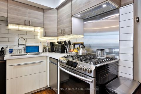 Photo 14 at 21 - 17 Pembroke Street, Moss Park, Toronto