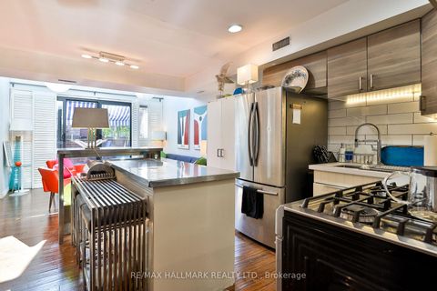 Photo 15 at 21 - 17 Pembroke Street, Moss Park, Toronto