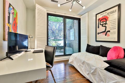 Photo 16 at 21 - 17 Pembroke Street, Moss Park, Toronto