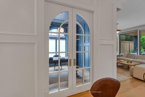 Photo 9 at 82 Sherwood Avenue, Mount Pleasant East, Toronto