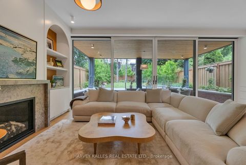 Photo 19 at 82 Sherwood Avenue, Mount Pleasant East, Toronto