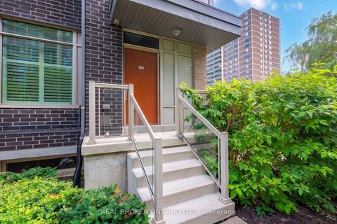 Photo 2 at 63 - 35 Applewood Lane, Etobicoke West Mall, Toronto