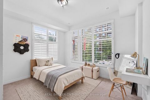 Photo 15 at 63 - 35 Applewood Lane, Etobicoke West Mall, Toronto