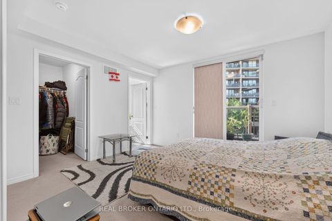 Photo 20 at 63 - 35 Applewood Lane, Etobicoke West Mall, Toronto