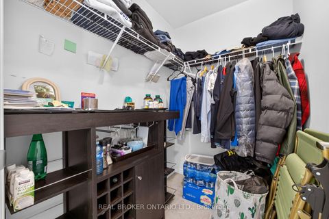 Photo 22 at 63 - 35 Applewood Lane, Etobicoke West Mall, Toronto