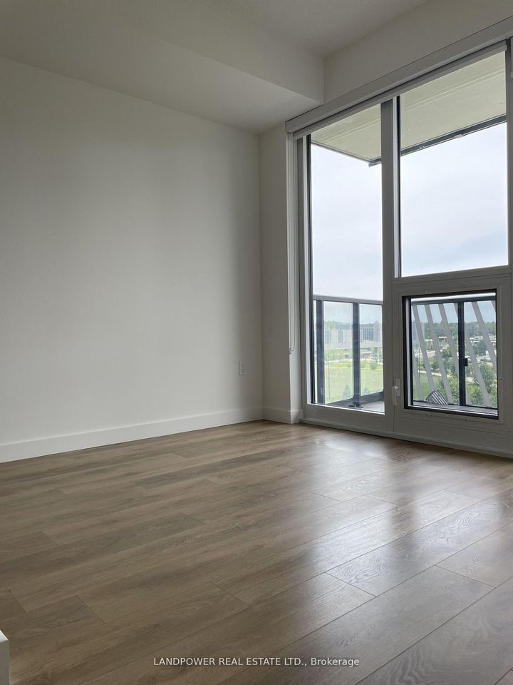 Photo 5 at 810 - 85 McMahon Drive, Bayview Village, Toronto