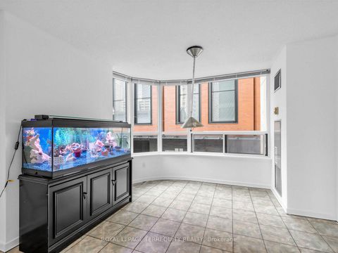 Photo 4 at 210 - 25 Maitland Street, Yonge Corridor, Toronto