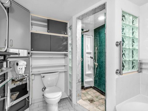 Photo 12 at 210 - 25 Maitland Street, Yonge Corridor, Toronto