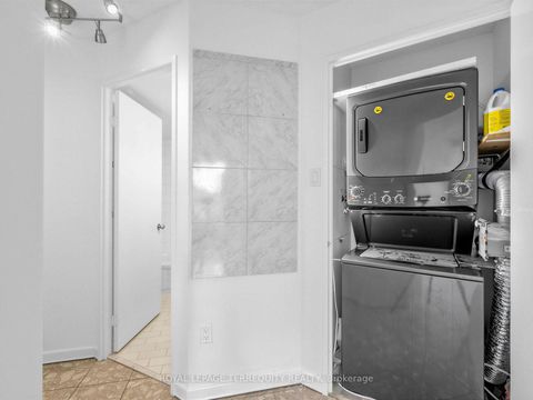 Photo 17 at 210 - 25 Maitland Street, Yonge Corridor, Toronto